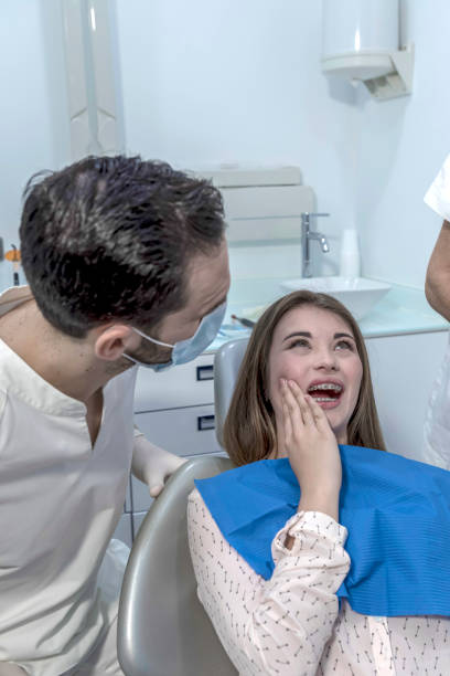 Best Dentist Open on Weekends  in Santa Moni, CA